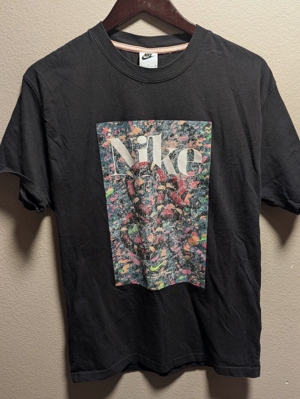 Nike Trek Division Max 90 Snake Graphic Los Angeles T-Shirt Black Size Small